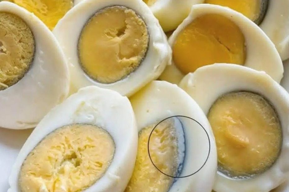Por que um anel verde aparece ao redor da gema dos ovos